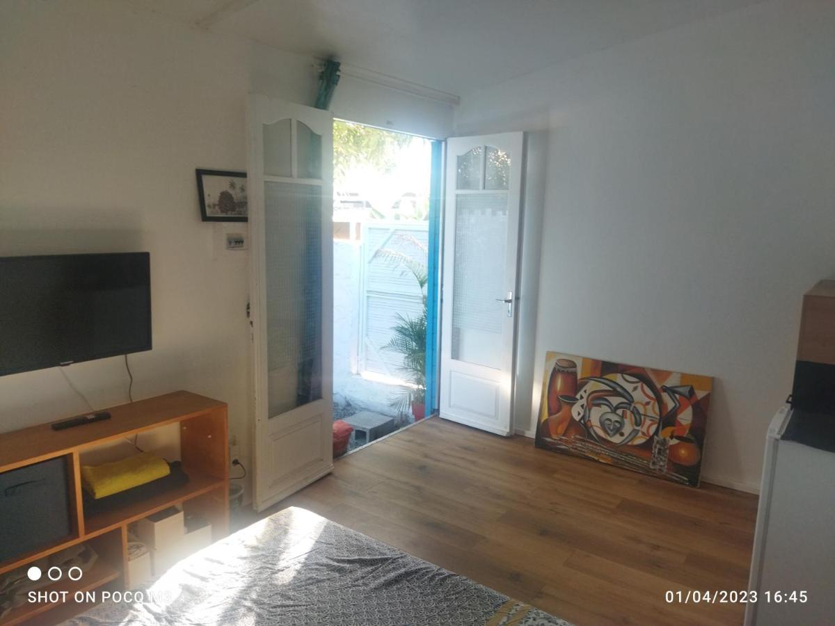 Bungalow Bleu L'Etang-Sale Экстерьер фото